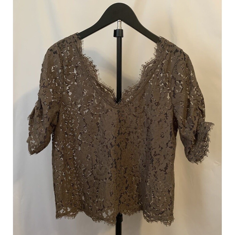 Joie Eyelash Lace Top Womens Size Medium No Size Tag See Measurements V Neck